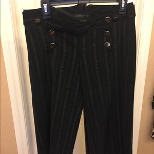 Express Design Studio Stripe Capri Size 4